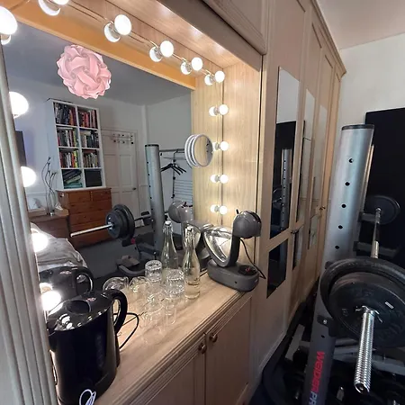 King Double Bedroom In * Dublin