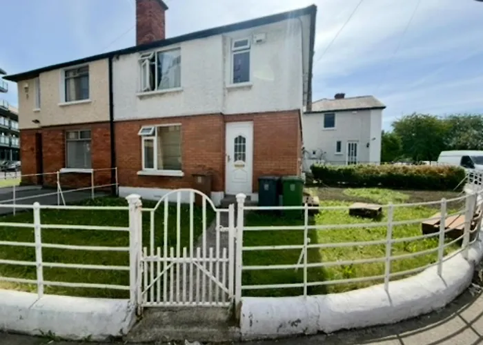 King Double Bedroom In Privatunterkunft