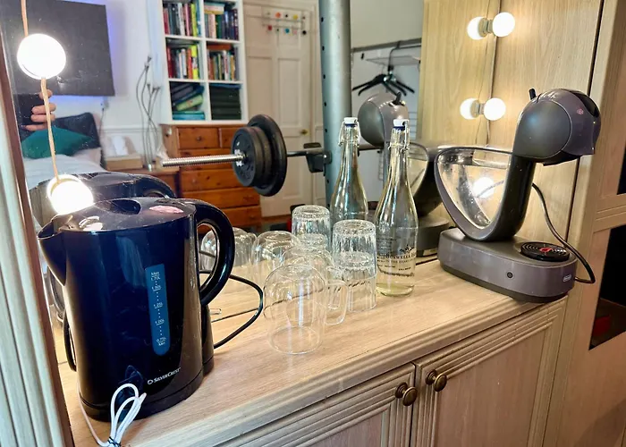 Homestay King Double Bedroom In Dublin